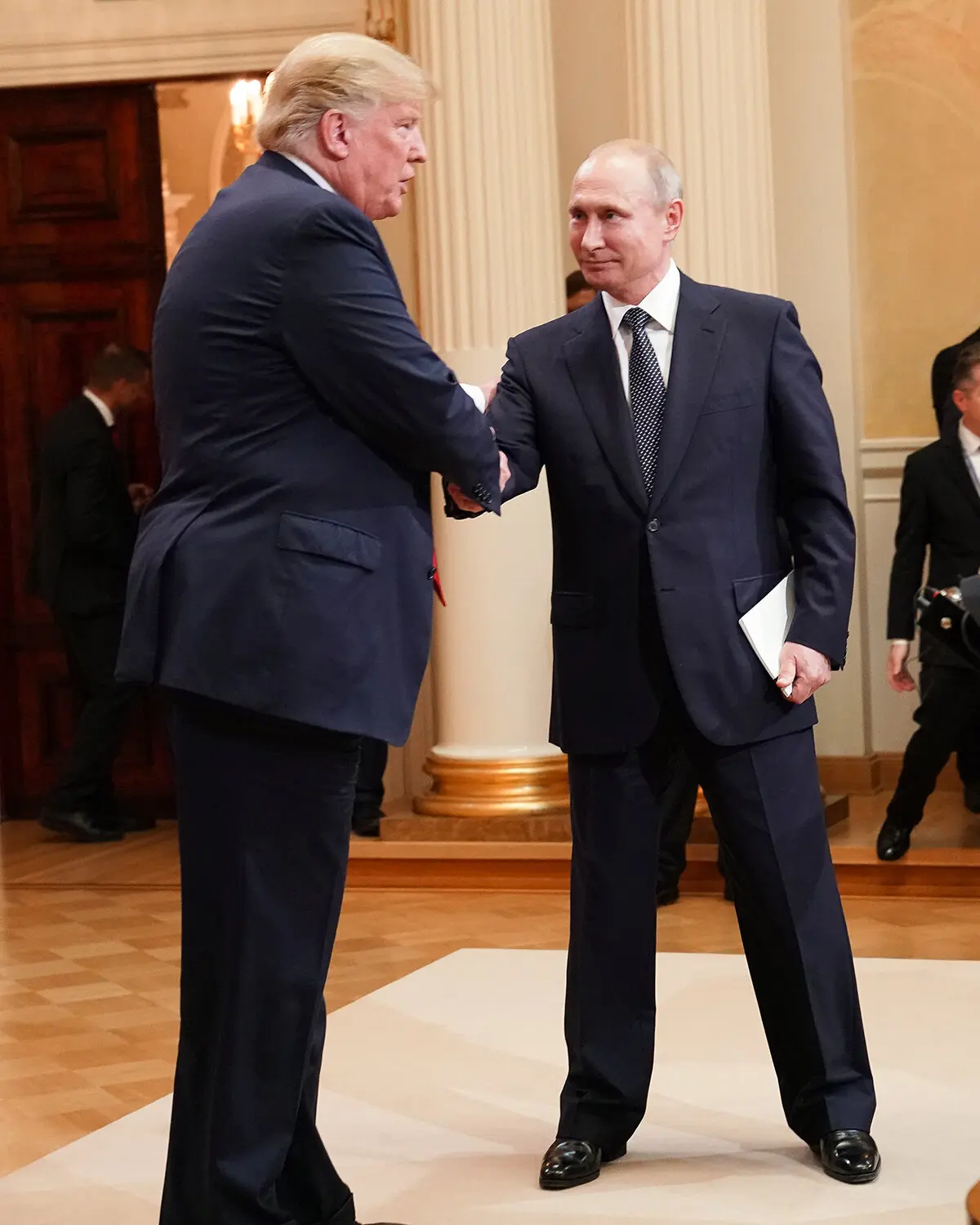 Перед самітом в Алясці: як союзники та критики готуються до зустрічі Трампа і Путіна